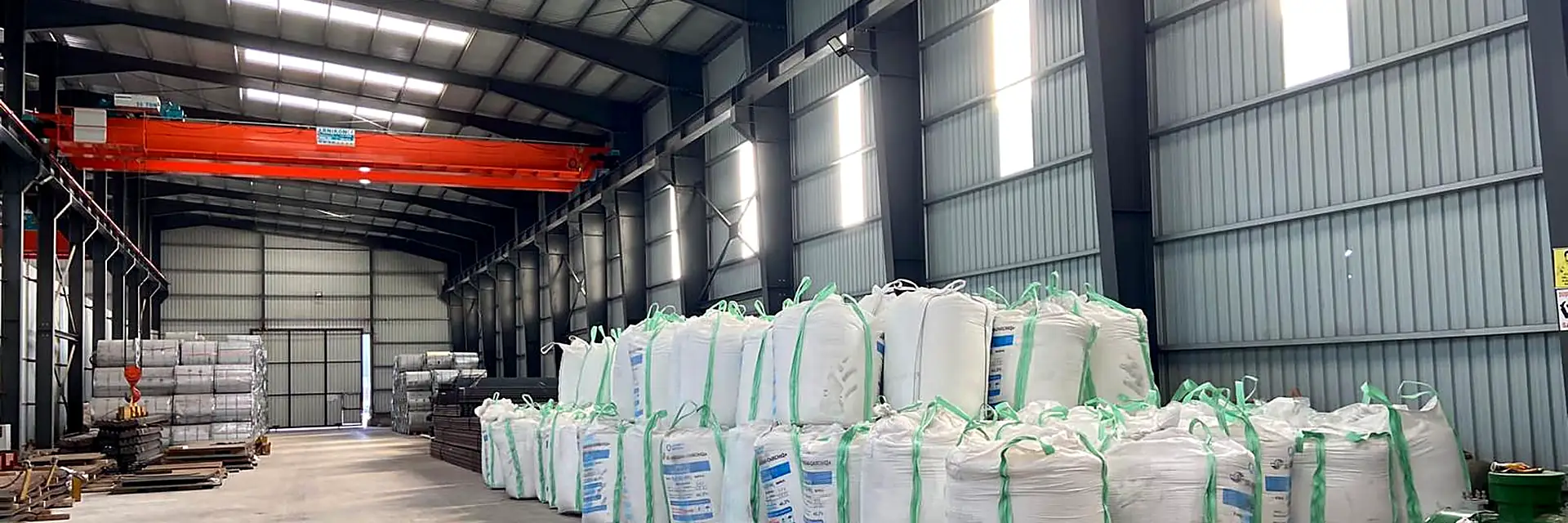 Big Bags und Coilstapel im Lager