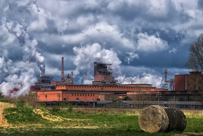 Warmgewalztes Coil im Walzwerk